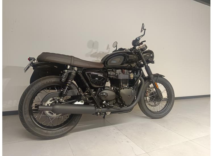 TRIUMPH BONNEVILLE T100 BLACK A2