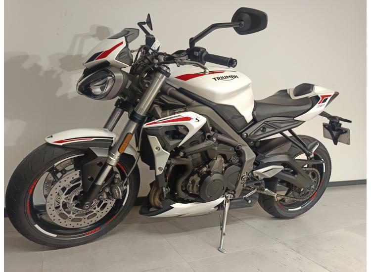 TRIUMPH STREET TRIPLE 660 S A2
