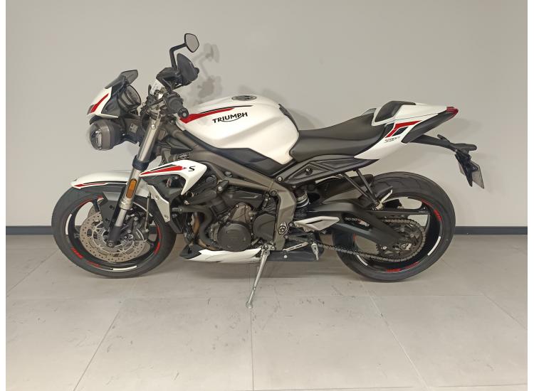 TRIUMPH STREET TRIPLE 660 S A2