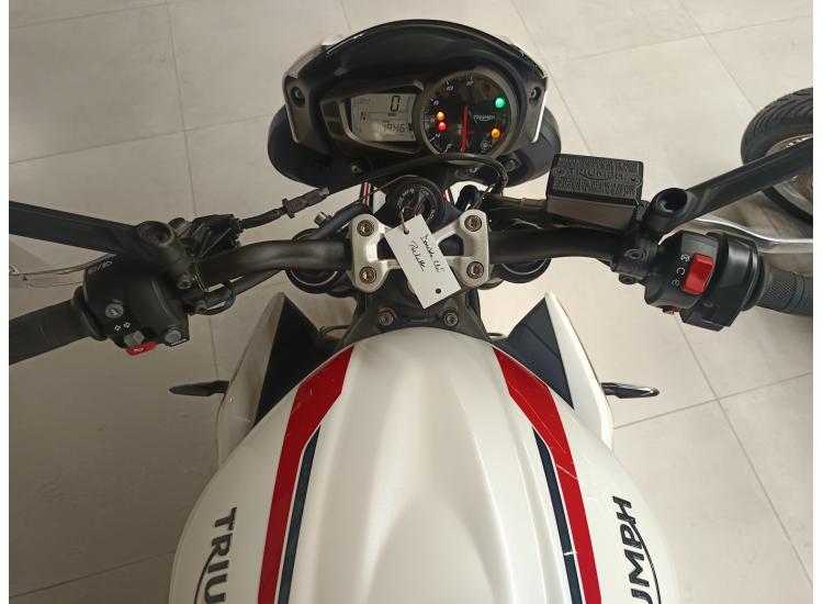 TRIUMPH STREET TRIPLE 660 S A2