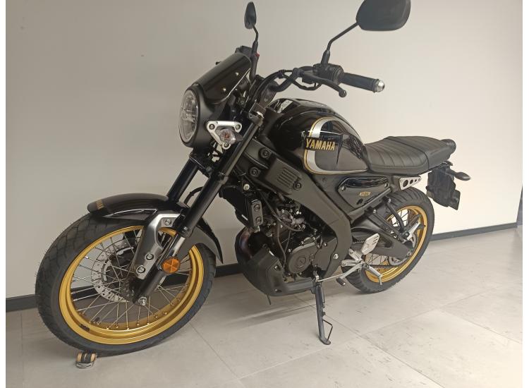 YAMAHA XSR 125 Legacy